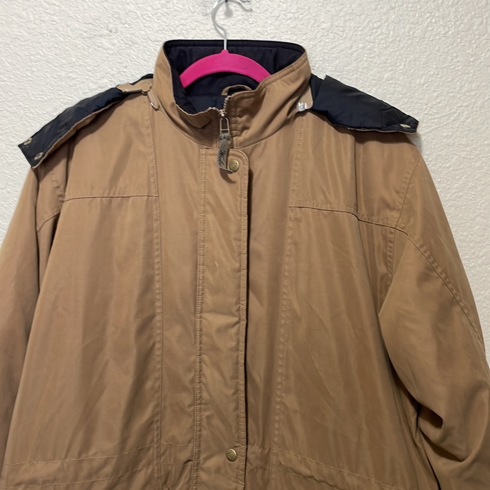 Woolrich Original Outdoorwear Vintage Women's Tan Coat. Good Condition. Size M.